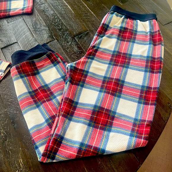 Abercrombie boys plaid Christmas PJs sleeps size 13/14 pants long sleeve - Picture 3 of 9